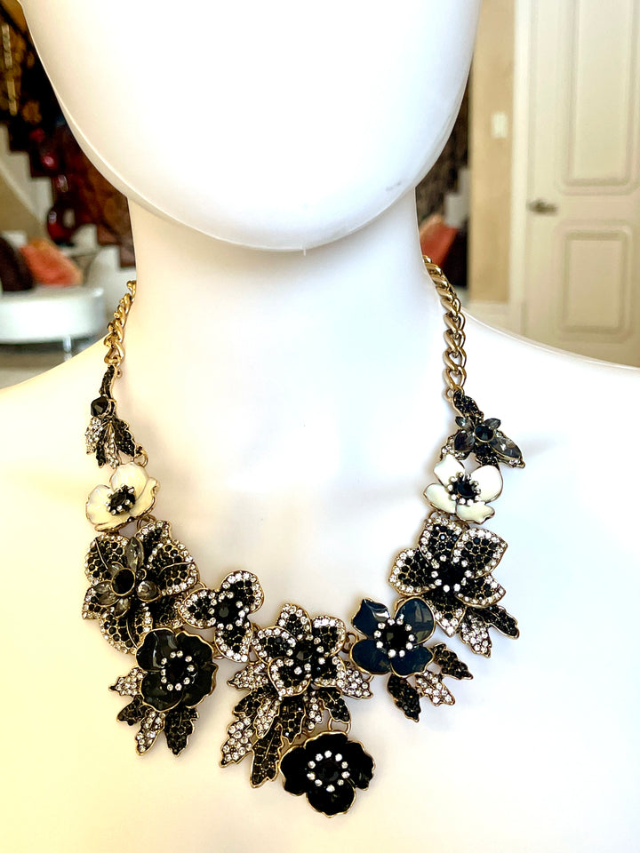Amata Statement Necklace - Black