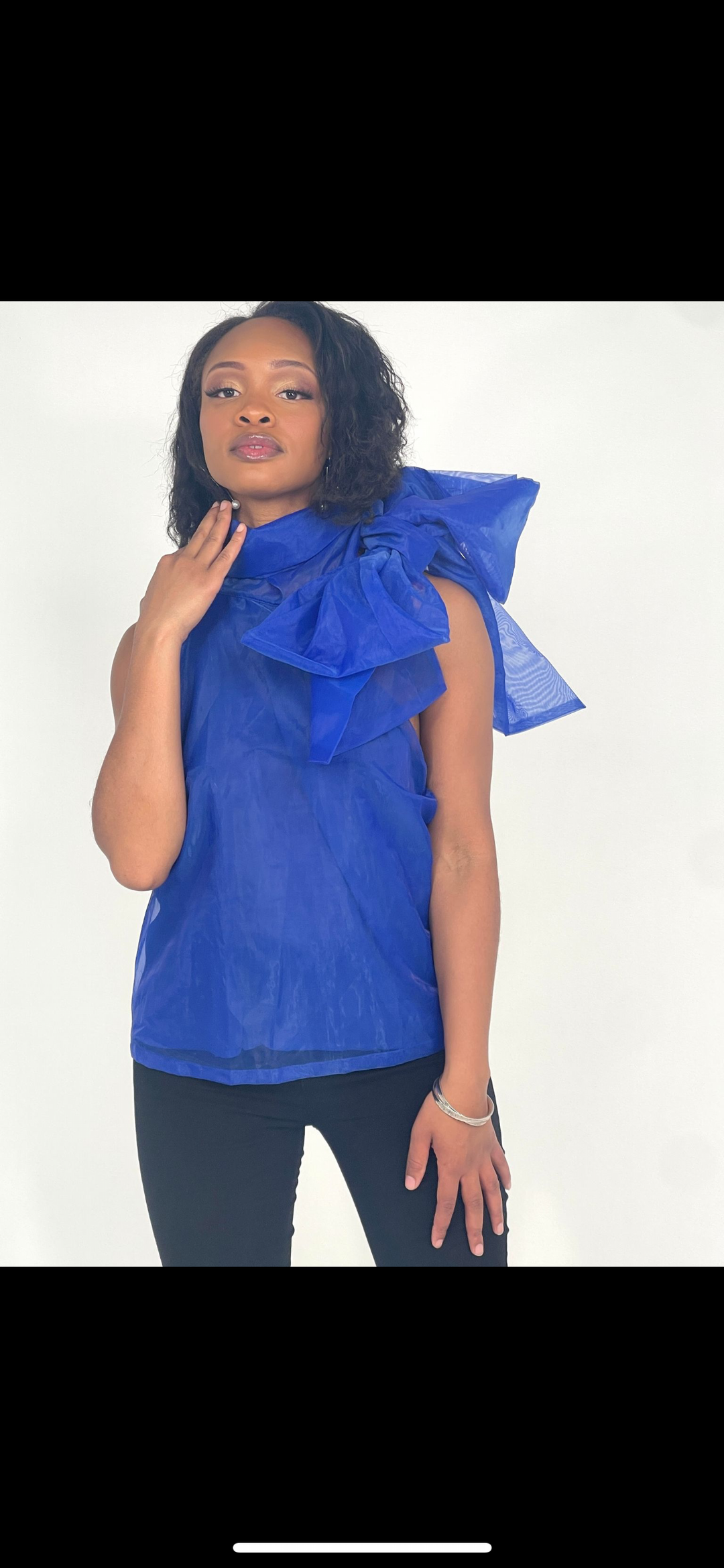 Blue Sleeveless Bow Tie Blouse