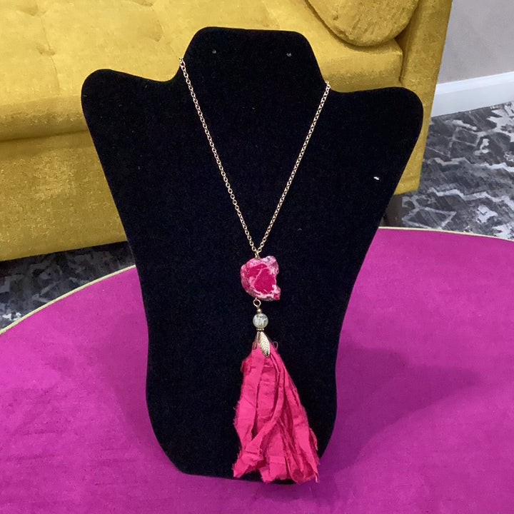Pink pearl and flare necklace