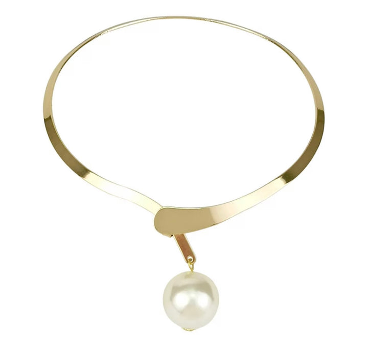 Single Gold Pearl Choker