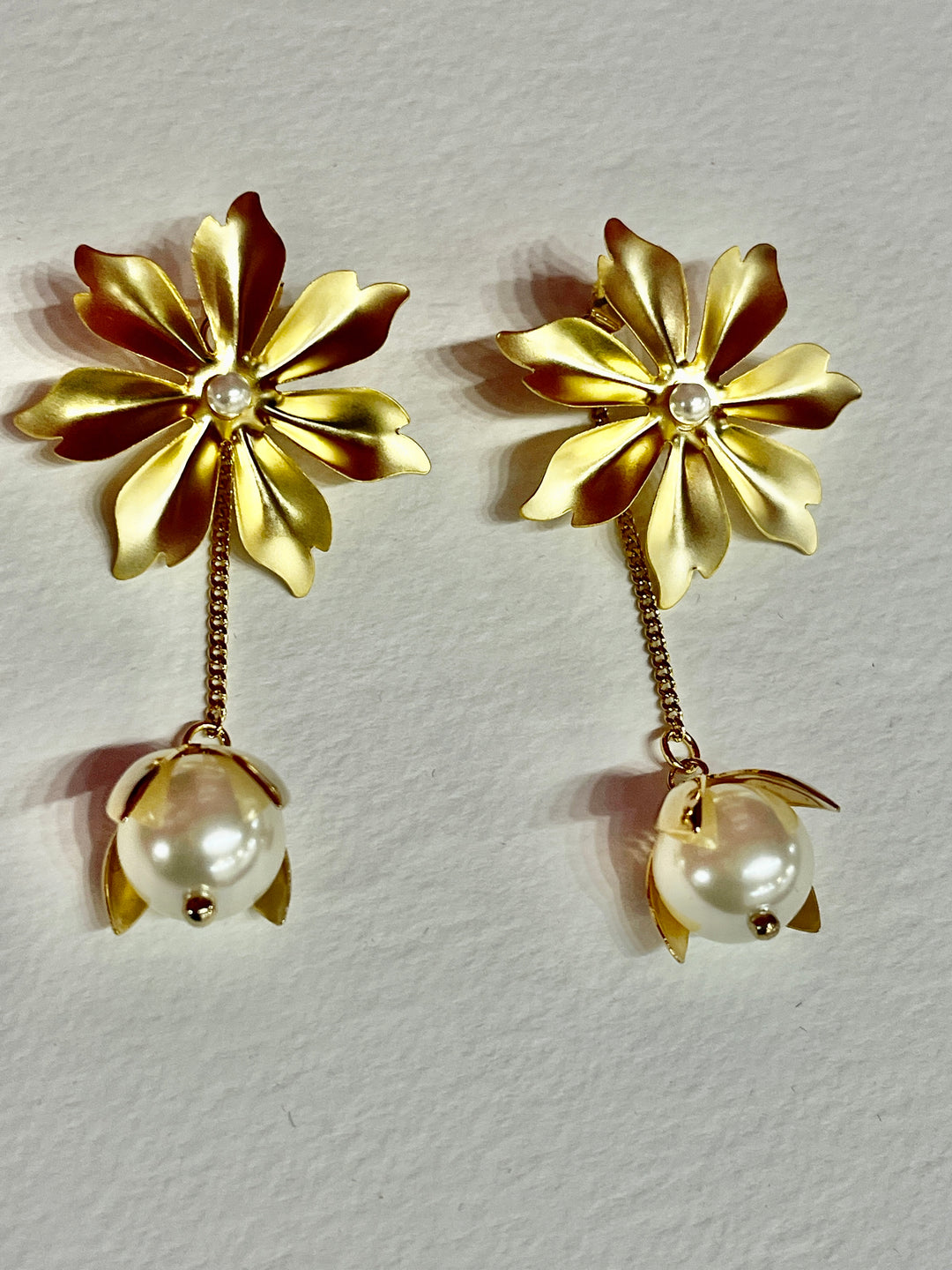 Floral Pearl Dropped Earrings