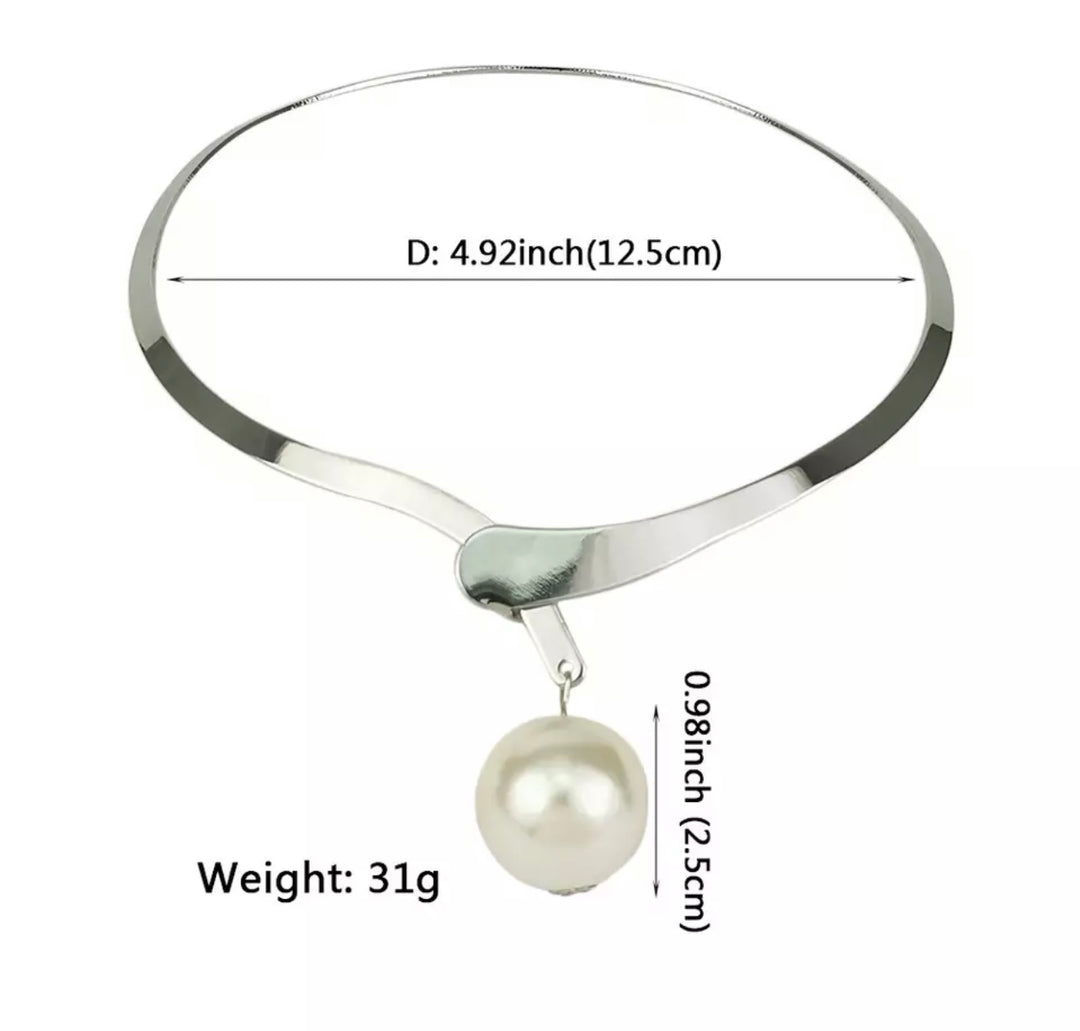 Single Gold Pearl Choker