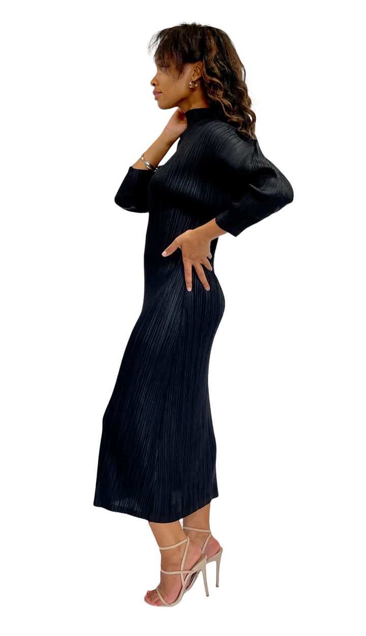 Sassyn Batwing-Sleeve Dress
