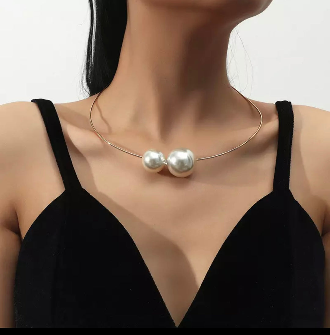 Double Gold Pearl Chocker