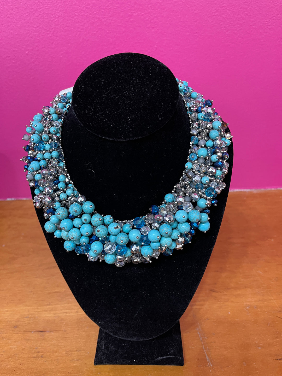 Crystal beads necklace