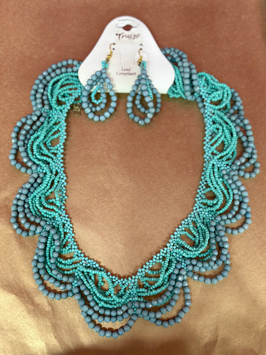 Wavy Teal Necklace