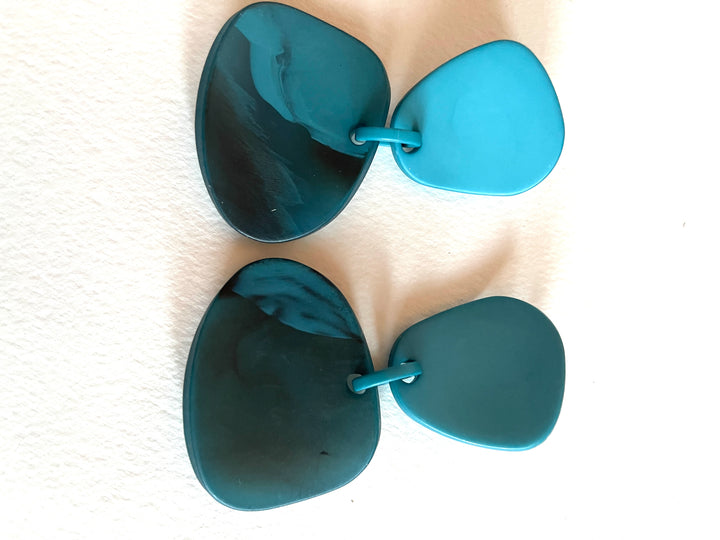 Blue Flat Stoned Earrings